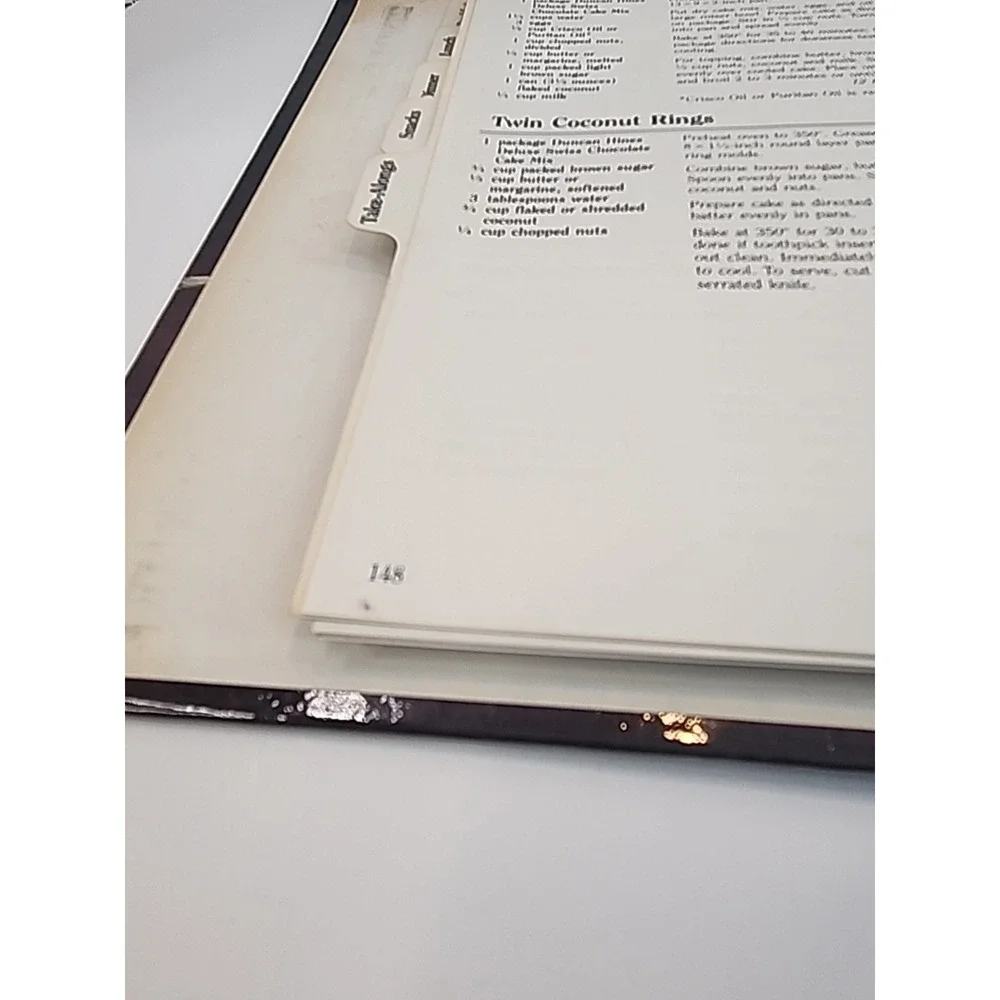 Vintage Duncan Hines BAKING WITH AMERICAN DASH‎ Cookbook 3 Ring Binder 1982